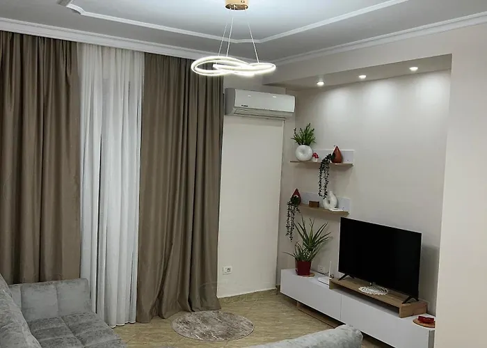 Art R Apartment