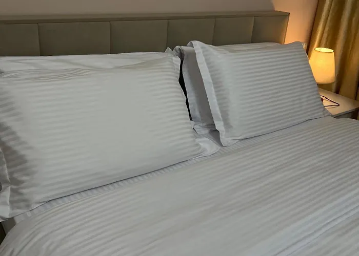 Art R Apartment Διαμέρισμα *